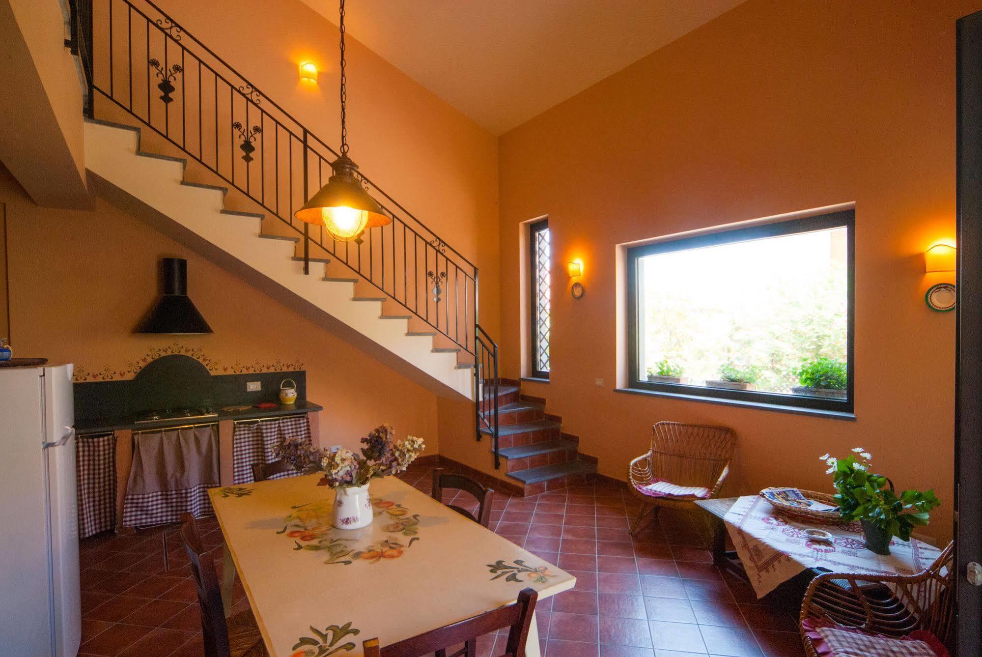 B&B La Rena Rossa Николози Экстерьер фото